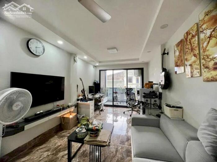 Hình ảnh Bán Nhà Phân Lô Trung Kính - Cầu Giấy, 40m, 6 tầng, 3PN, Ô tô Đỗ Cửa, Ngõ Đẹp, Full Đồ, Giá 20 tỷ 0