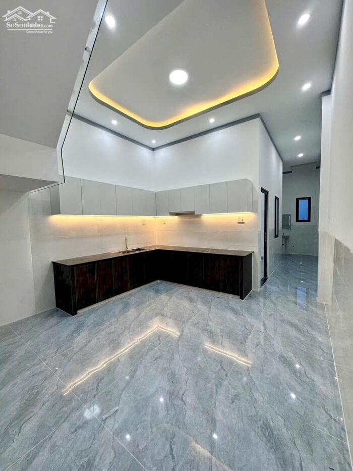 Hình ảnh Nhà lầu mới – Tặng đủ nội thất – gần Big C Đồng Khởi 3