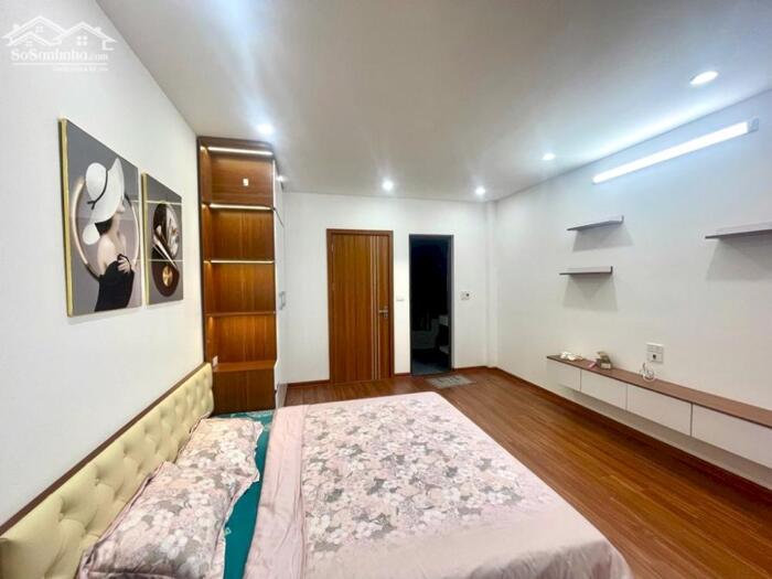 Hình ảnh ## **Bán Nhà Thạch Bàn, Long Biên 5T, 41m2 chỉ 7,9 tỷ (ngõ thông trước nhà)!** 4