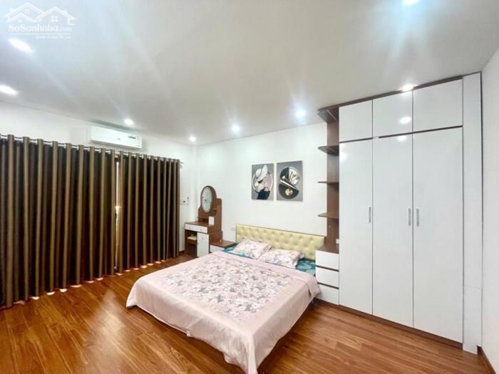 Hình ảnh ## **Bán Nhà Thạch Bàn, Long Biên 5T, 41m2 chỉ 7,9 tỷ (ngõ thông trước nhà)!** 2