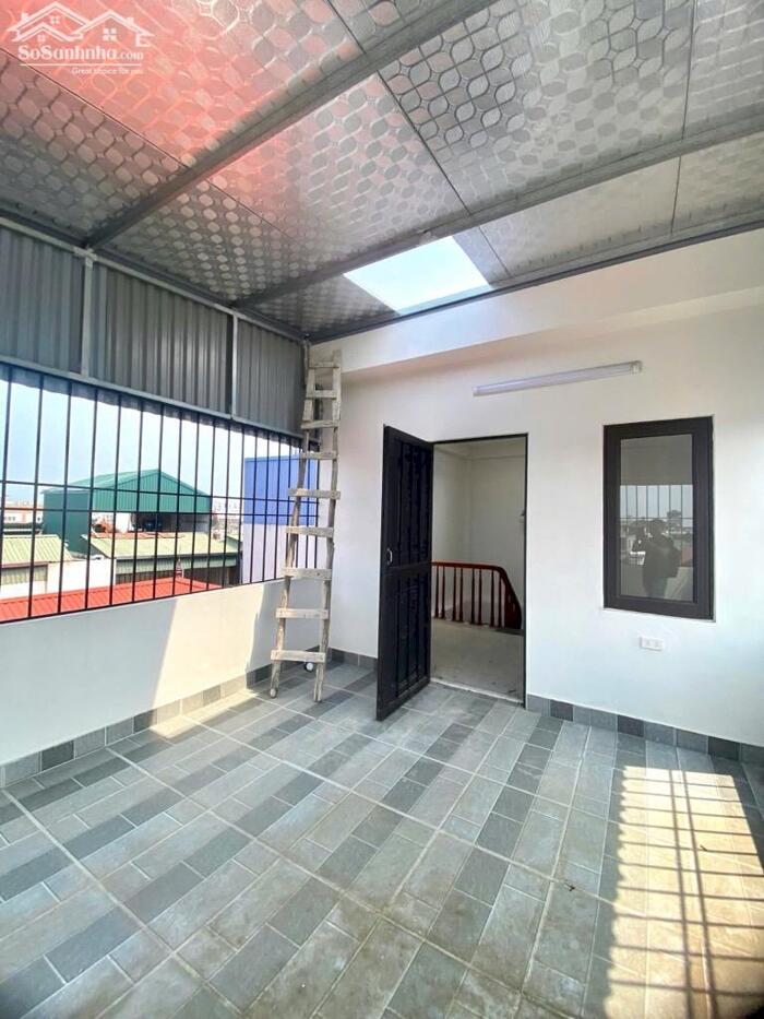 Hình ảnh ## **Bán Nhà Thạch Bàn, Long Biên 5T, 41m2 chỉ 7,9 tỷ (ngõ thông trước nhà)!** 0