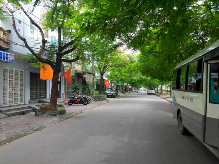 Hình ảnh Bán nhà 3,5 tầng mặt đường Chương Dương, Hạ Lý ngay mặt sông Tam Bạc 2