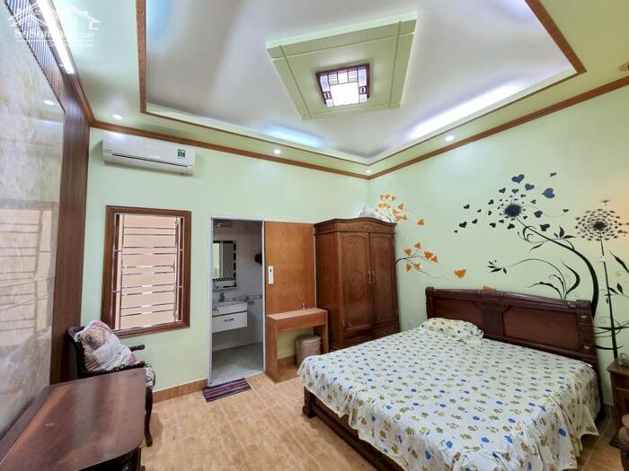 Hình ảnh Cho thuê nhà phố Văn Cao, 4 p.ngủ khép kín, DT: 70m2. 4