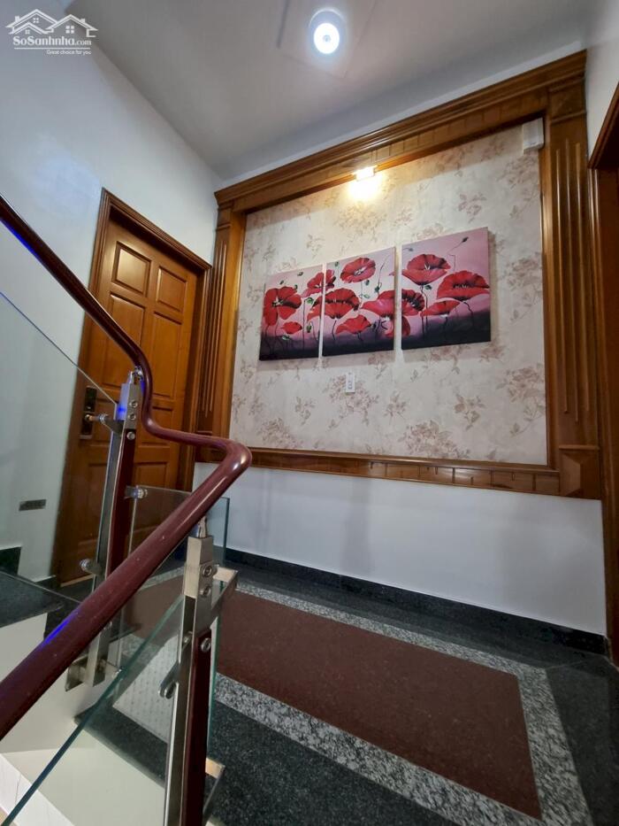 Hình ảnh Cho thuê nhà phố Văn Cao, 4 p.ngủ khép kín, DT: 70m2. 1