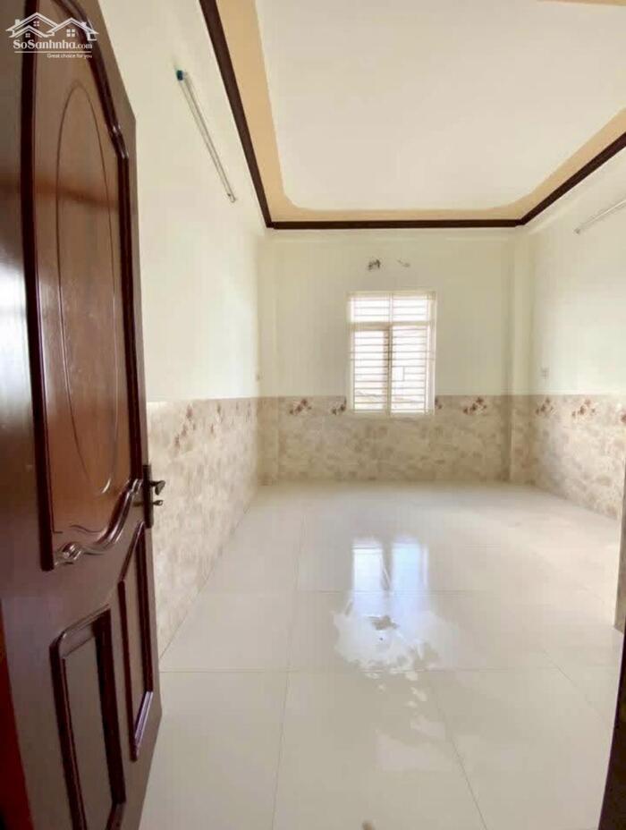 Hình ảnh 16 triệu - CHO THUÊ NHÀ 4 TẦNG MẶT TIỀN ĐƯỜNG VÕ VĂN KIỆT (cạnh bên Nhà Hàng CÁO NHO) 5