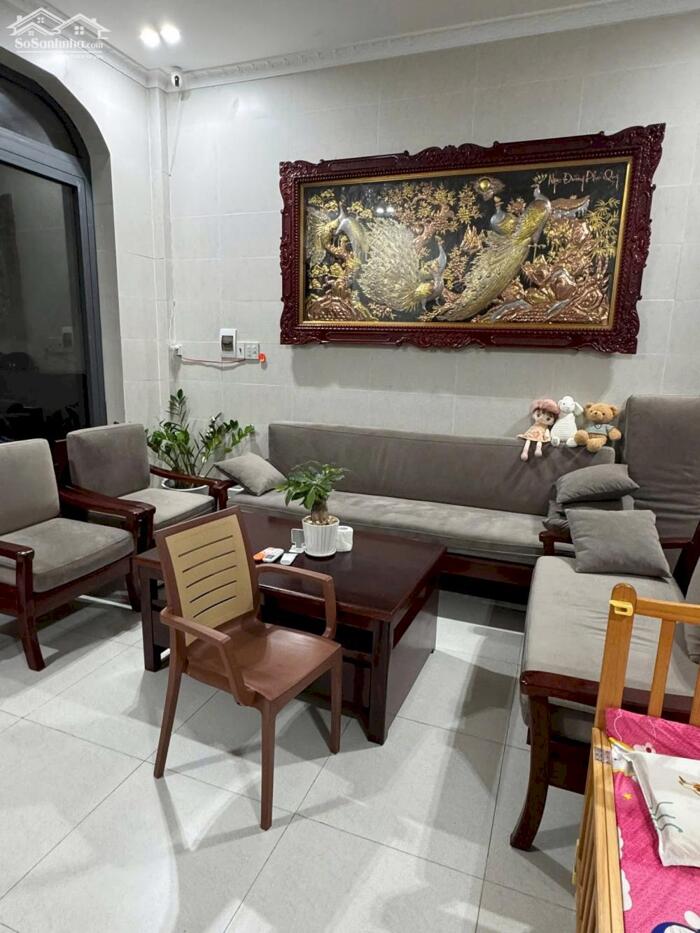 Hình ảnh Bán Nhà Trệt Lầu Đường Xuân Hồng - cách BV Nhi Đồng chỉ 50m, P.Long Tuyền 1