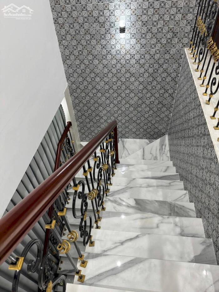 Hình ảnh Bán Nhà Trệt Lầu Đường Xuân Hồng - cách BV Nhi Đồng chỉ 50m, P.Long Tuyền 2