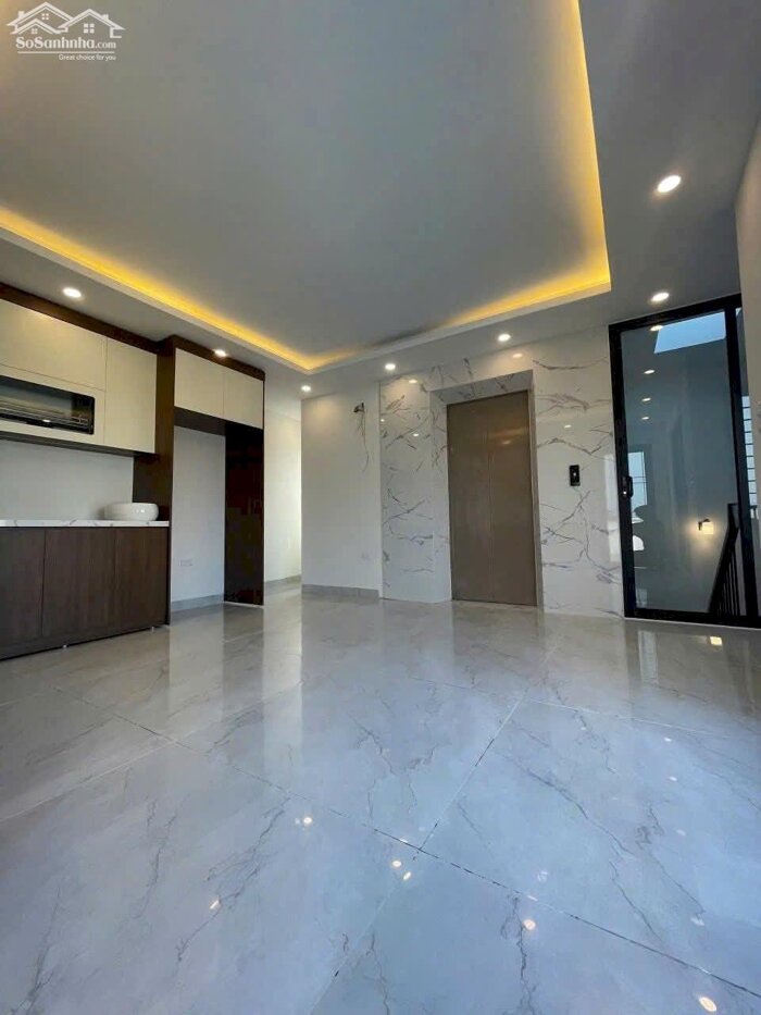 Hình ảnh Bán Nhà Sài Đồng Long Biên 70m2 Xây 5 Tầng Thang Máy Giá 9.8 Tỷ. 2