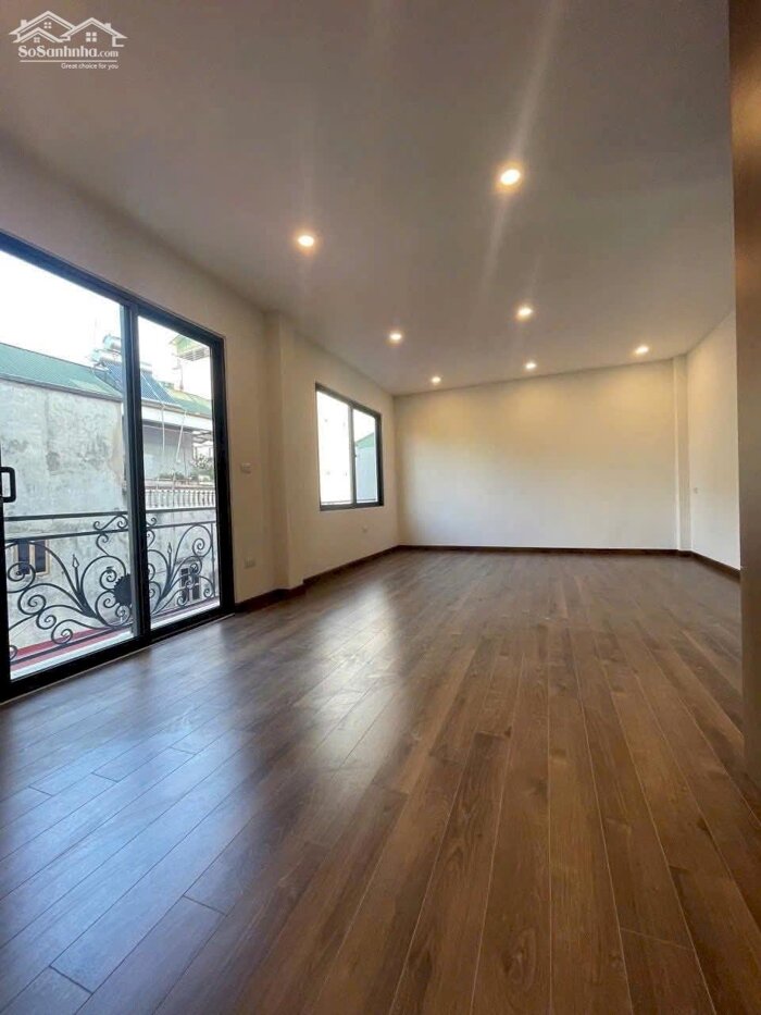 Hình ảnh Bán Nhà Sài Đồng Long Biên 70m2 Xây 5 Tầng Thang Máy Giá 9.8 Tỷ. 4