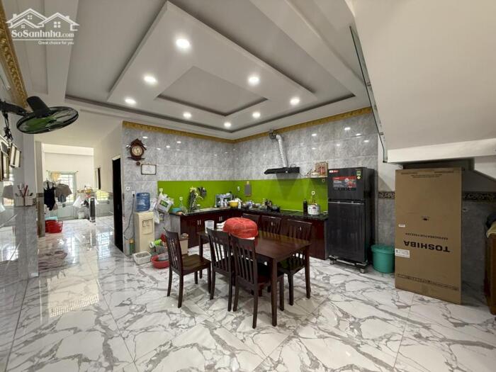 Hình ảnh Nhà phố 3 lầu hẻm 8m Tô Ngọc Vân ngang 5.3m 132m2 ở ngay tặng NT đẹp chỉ 12.3 tỷ. 4