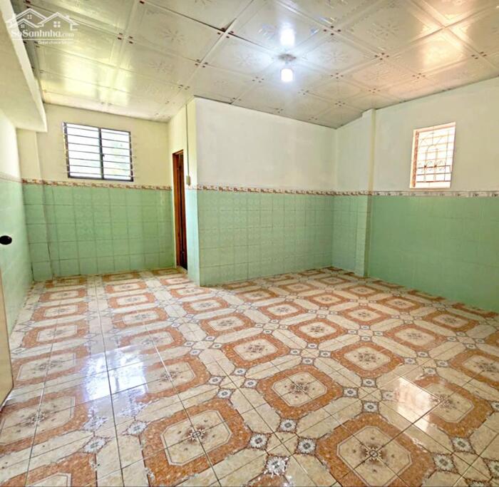 Hình ảnh CHỦ KẸT TIỀN BÁN NHÀ THÀNH THÁI, 62M2, NỞ HẬU 8M, SÁT MẶT TIỀN, 3 TẦNG, GẦN TRƯỜNG HỌC, SIÊU THỊ 2