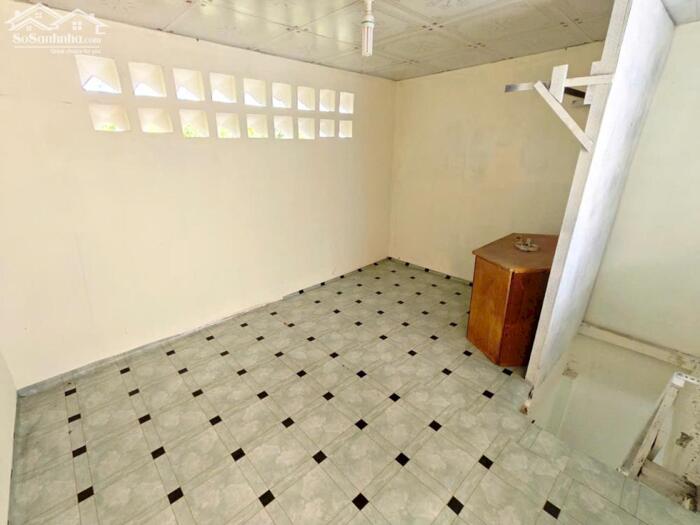 Hình ảnh CHỦ KẸT TIỀN BÁN NHÀ THÀNH THÁI, 62M2, NỞ HẬU 8M, SÁT MẶT TIỀN, 3 TẦNG, GẦN TRƯỜNG HỌC, SIÊU THỊ 3