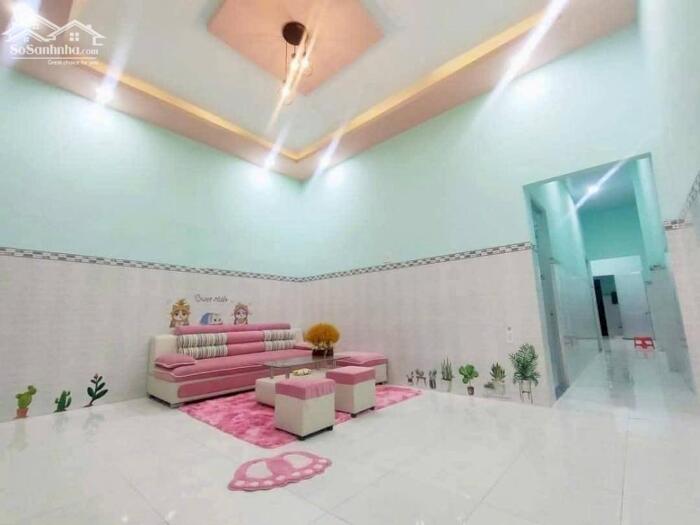 Hình ảnh Nhà cho thuê có máy lạnh sân đậu 7 chỗ ở Lộ Phú Nhơn cách tt Bến Tre 5 phút 5