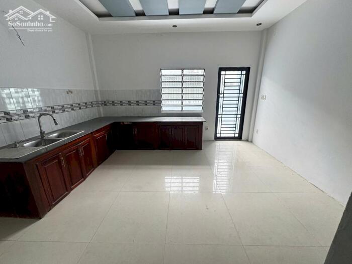 Hình ảnh CHO THUÊ NHÀ TRỆT 3 LẦU & SÂN THƯỢNG MỚI – MẶT TIỀN, KDC 586, CẦN THƠ | 15 TRIỆU 5