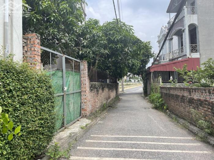 Hình ảnh Lô đất rẻ để định cư lâu dài tại Đông Dư, Gia Lâm, chỉ với 3,75 tỷ 40m vuông vắn, cách 1 nhà ra đường ô tô 0