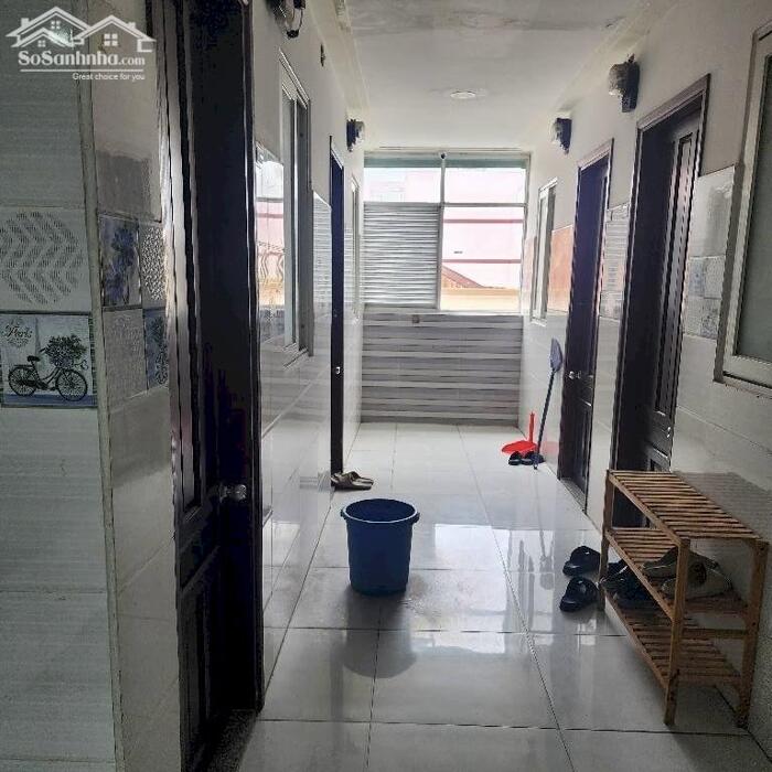 Hình ảnh Hiếm Nhà 32 Phòng 4 tầng DT 12x17m thang máy, Phú Thọ Hoà, cho thuê thu nhập 1.5T/năm 1