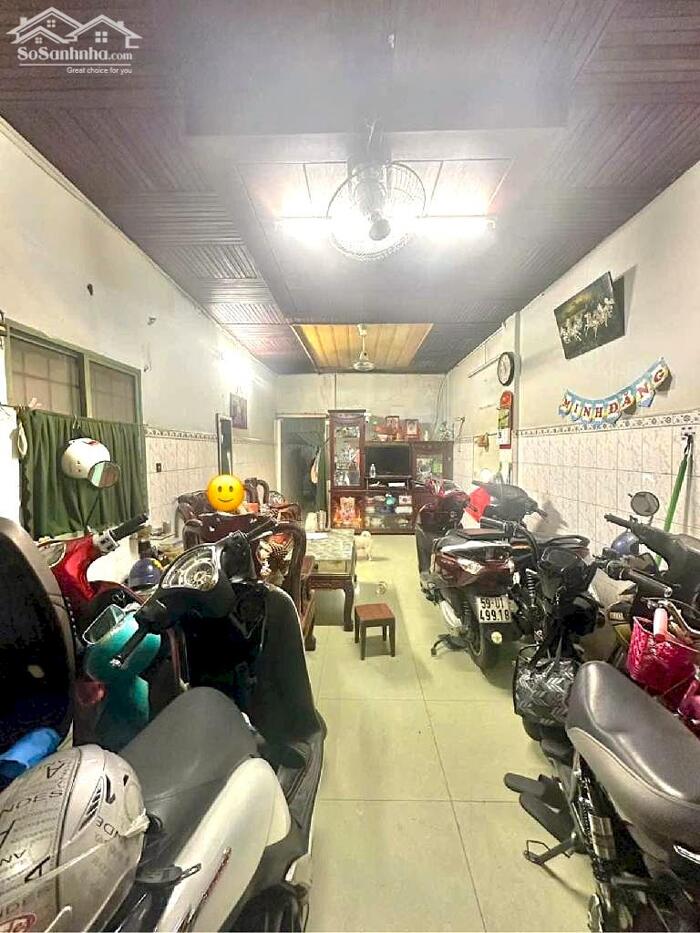 Hình ảnh BÁN NHÀ NGÔ GIA TỰ, QUẬN 10, 110M2 DTSD, HẺM 4M, 2 TẦNG, CHỦ Ở LÂU ĐỜI, 4PN CHO THUÊ, CHỈ 7.X TỶ 1