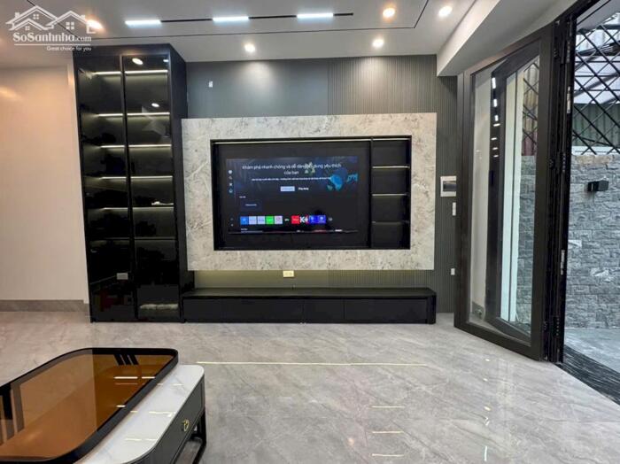 Hình ảnh Bán Nhà Ngõ Chu Huy Mân - Gần chợ, Hồ, Ngõ Thông - 70m x 5T - Thang Máy. Lh 0965858116 3