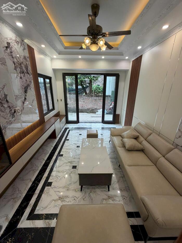 Hình ảnh Siêu phẩm Thạch Bàn - Long Biên - Ô tô qua nhà - 52m x 5T - 5 Phòng ngủ. Lh 0965858116 3