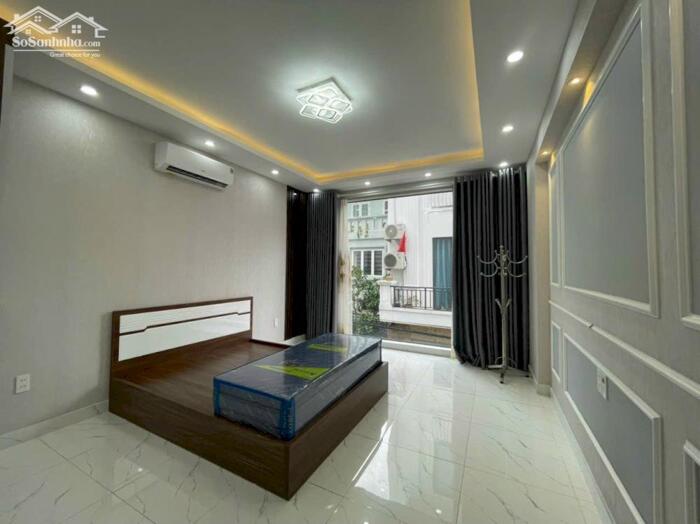 Hình ảnh Cho thuê nhà mặt ngõ Văn Cao, DT: 60m2, 4 phòng ngủ. 3