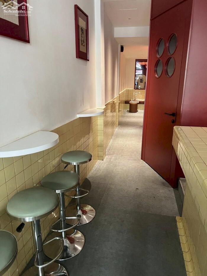 Hình ảnh Nhà Đẹp Mặt Phố Thuốc Bắc 5 Tầng 45 Tỷ Dòng Tiền 60Tr/th Sổ Đẹp Nở Hậu 1