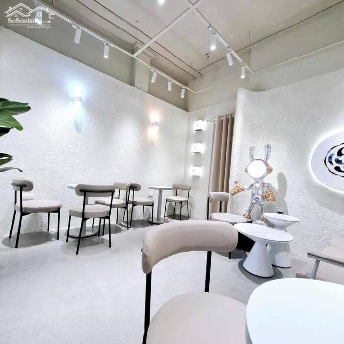 Hình ảnh Bán Nhà Mặt Phố Đại La Hai Bà Trưng 71m2-2T 1 Sổ 1 Chủ 43,5 Tỷ Có Thương Lượng. 3