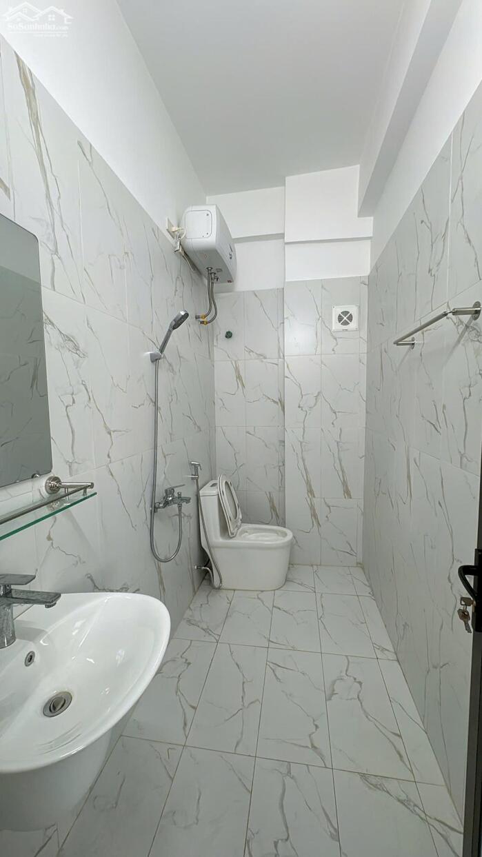 Hình ảnh NHÀ 3 TẦNG LÔ GÓC, NGÕ PHỐ NGUYỄN LƯƠNG BẰNG TPHD 16