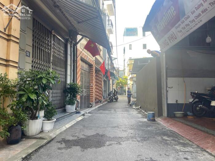 Hình ảnh Bán 41m2 nhà 2 tầng vẫn ở tốt, ngõ 96 Thượng Thanh, khu dân cư yên tĩnh, phù hợp định cư được ngay 1