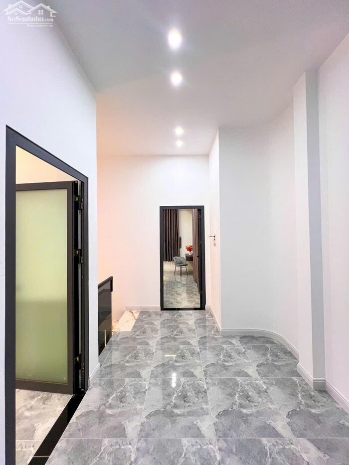 Hình ảnh Bán Nhà Trệt Lầu Full Nội Thất 2 Mặt Tiền Hẻm 115 CMT8 3