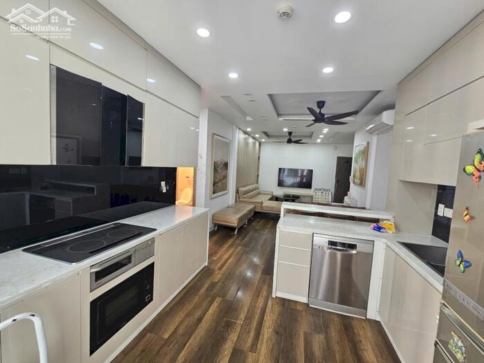 Hình ảnh CHo thuê căn hộ 3pn full đồ chung cư new horizon 87 lĩnh nam 3