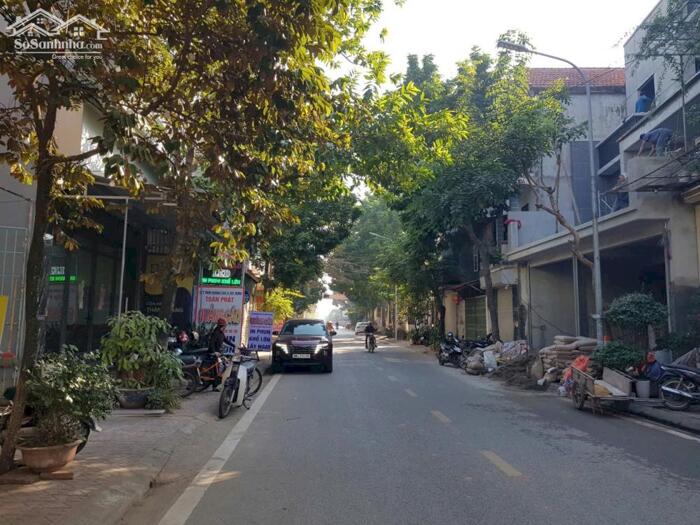 Hình ảnh Bán nhà xưởng kiên cố 120m2, mt 6m trung tâm Thanh Lãng, Bình Xuyên 0