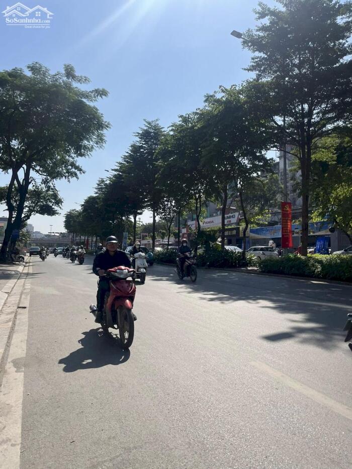 Hình ảnh Bán Nhà Mặt Phố Nguyễn Khánh Toàn Cầu Giấy 103m2-5T 5m Vỉa Hè 58 Tỷ Có Thương Lượng. 0