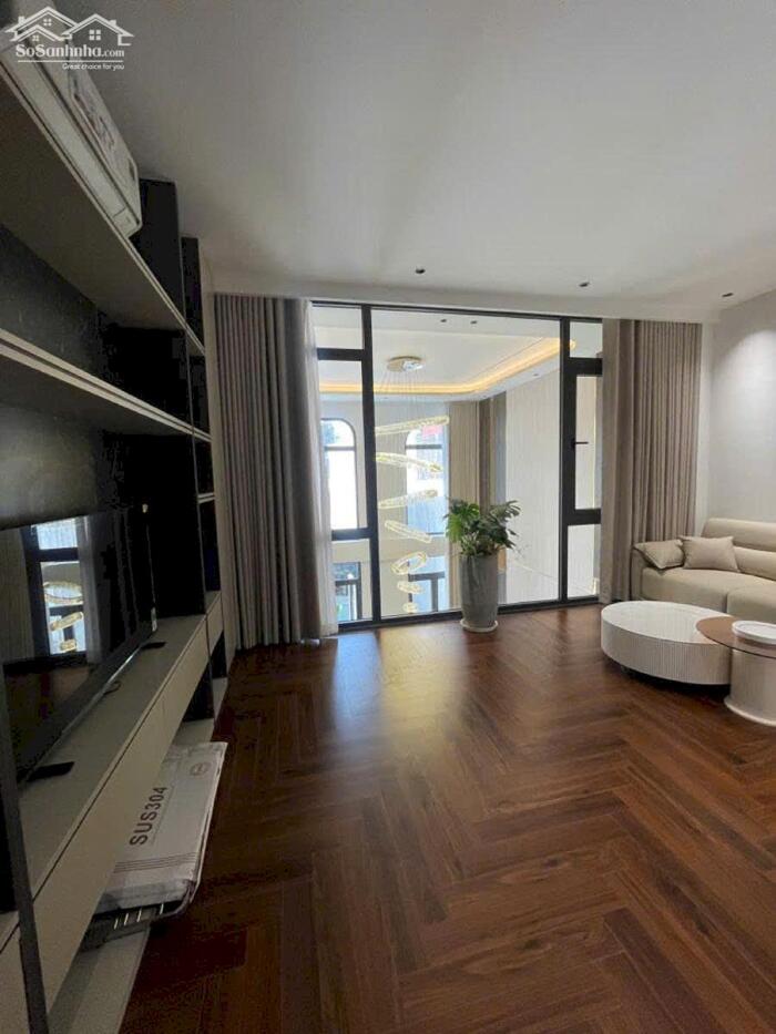 Hình ảnh Bán nhà mặt phố La Thành 28m2 vỉa hè rộng kinh doanh sầm uất 13.5 tỷ 1