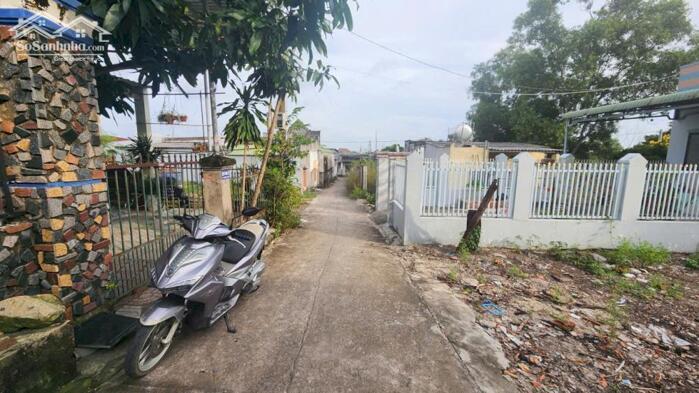 Hình ảnh bán đất thổ cư trung tâm LaGI, đường ô tô, giá rẻ, sổ riêng. 7,5x28 0