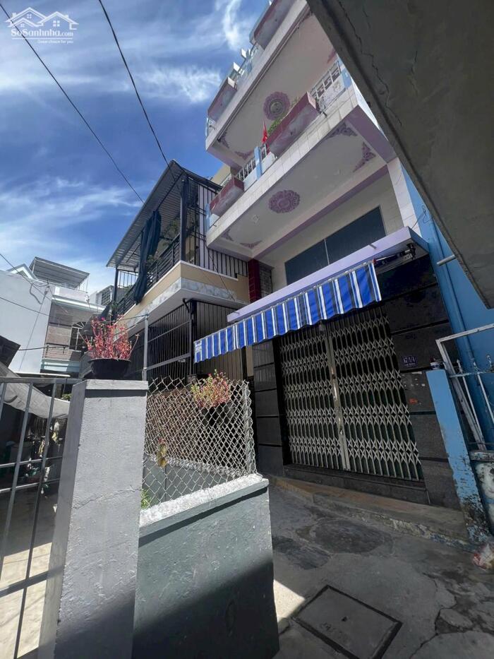 Hình ảnh Bán Nhà 3 Tầng 1 Tum Sân Thượng Hẻm Lạc Thiện - Phường Bắc Nha Trang Cách Biển 300M - Sổ Hồng Sẵn Công Chứng Ngay Và Luôn 4