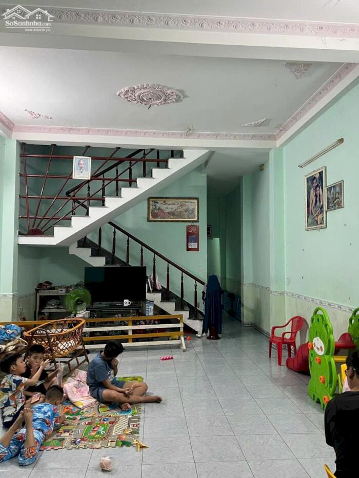 Hình ảnh Mặt Tiền Hoàng Dư Khương _ đường 7.5 M _ 2 Tầng _ 121 M² 4pn _ Gia 8.75 Tỷ 0