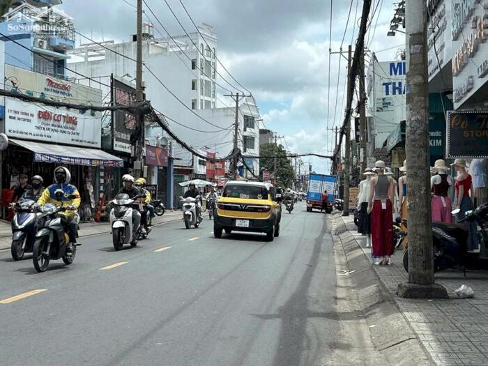 Hình ảnh Bán CHDV mặt tiền 7m 148m2 6T 17PN T.Máy DT 70tr ngay CV Làng Hoa Lê Văn Thọ 29 tỷ hơn. 1