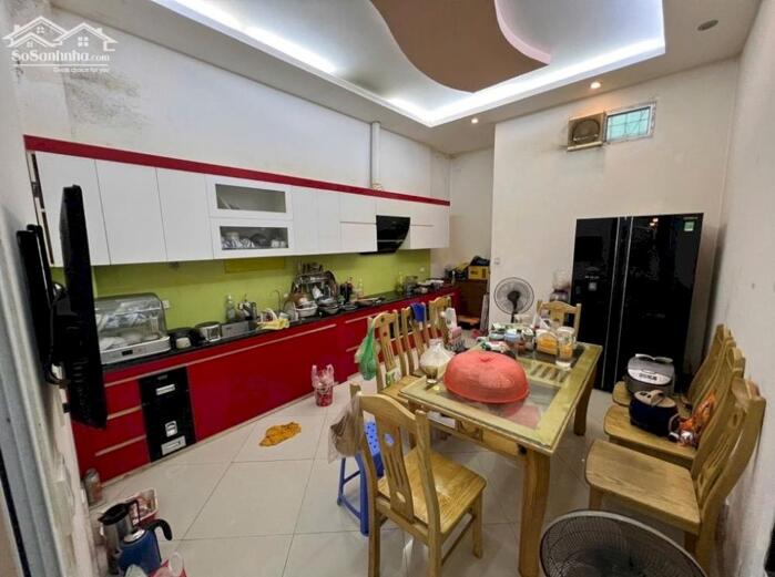 Hình ảnh Bán nhà Nguyễn Chí Thanh_giá đầu tư_ô tô đỗ cửa_ngõ thông tứ tung_55m2_giá chào 9,8 tỷ 1