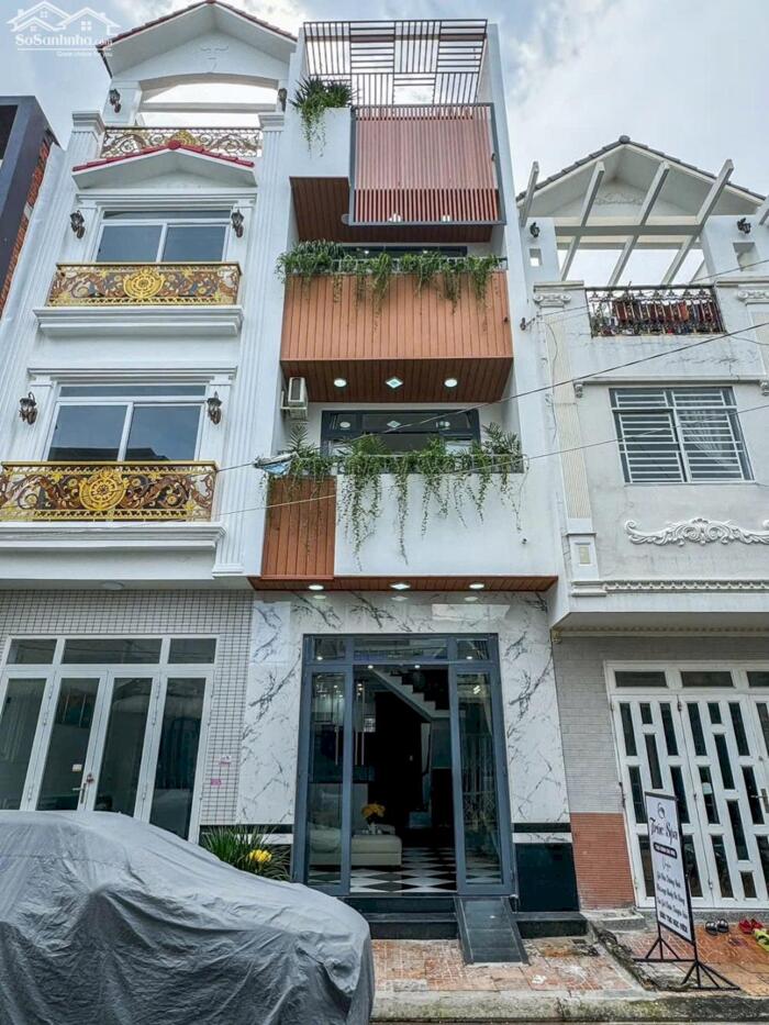 Hình ảnh Bán Nhà 1 Trệt 3 Lầu Mặt tiền đường Nguyễn Văn Trỗi - Cặp Vách ĐH Cần Thơ 0