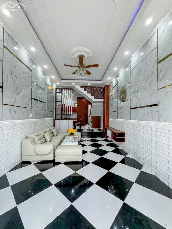 Hình ảnh Bán Nhà 1 Trệt 3 Lầu Mặt tiền đường Nguyễn Văn Trỗi - Cặp Vách ĐH Cần Thơ 2