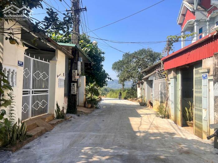 Hình ảnh Chính chủ gửi bán lô đất 90m sẵn nhà mái bằng trên đất. 3