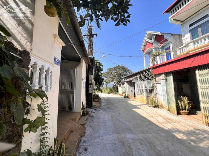 Hình ảnh Chính chủ gửi bán lô đất 90m sẵn nhà mái bằng trên đất. 5