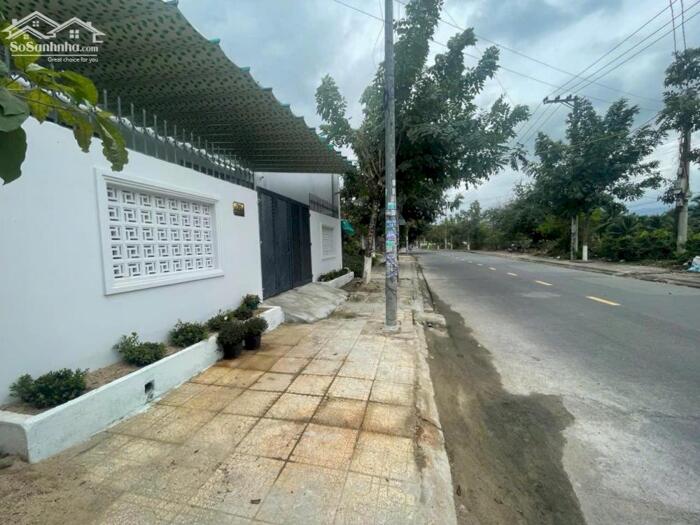 Hình ảnh TT71 Bán nhà mặt tiền đường 14m gần trường Mạc Đĩnh Chi - Thị trấn Diên Khánh 6