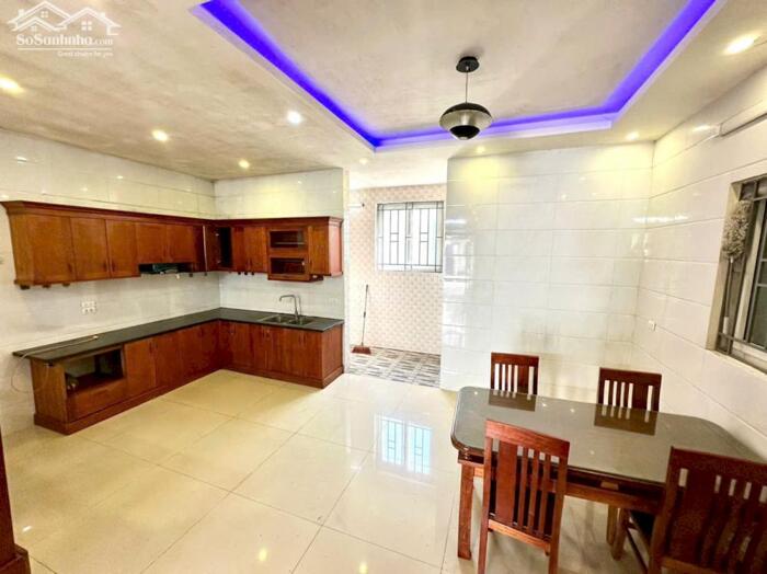 Hình ảnh BÁN NHÀ 3 TẦNG HƠN 6 TỶ NGÕ LÝ TỰ TRỌNG, P. HÀ HUY TẬP, TP VINH 2