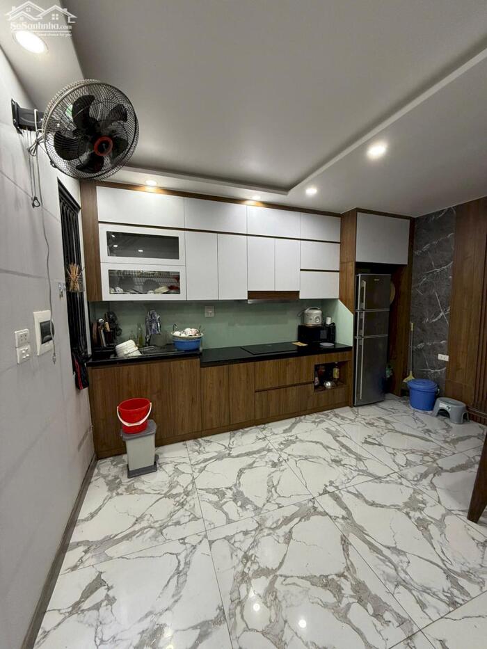 Hình ảnh Cực Hiếm Lê Văn Hưu 6 TẦNG Mặt Tiền 6M 8.8 Tỷ Gần Phố Ngõ Rộng Thoáng 6