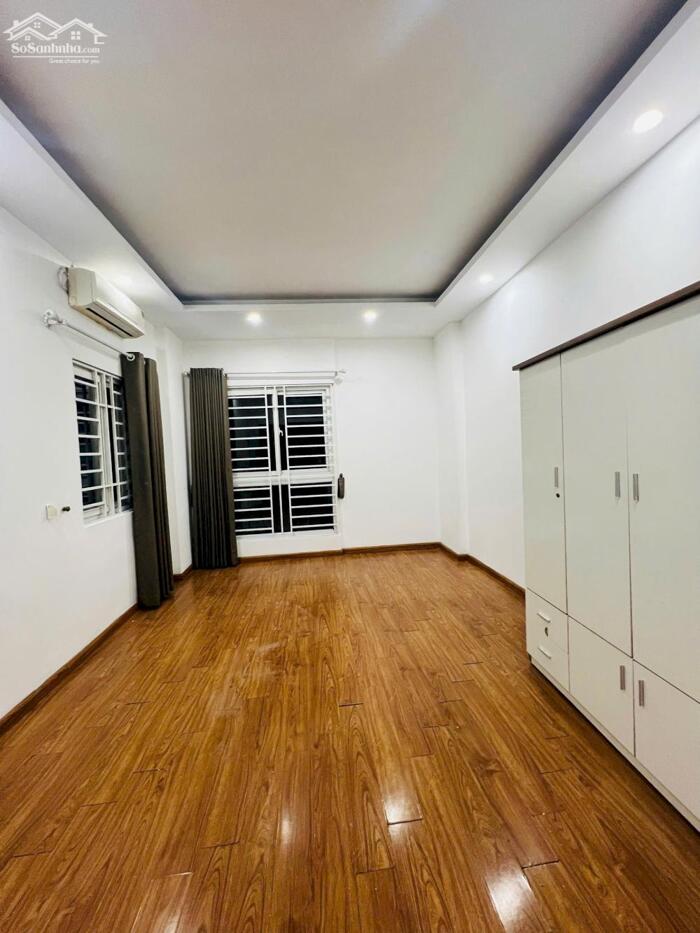 Hình ảnh cho thuê nahf riêng Ngõ 59 Phạm Văn Đồng, 30m x 5 tầng, nhà mới tầng 1 kinh đoanh được. 3