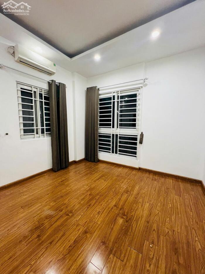 Hình ảnh cho thuê nahf riêng Ngõ 59 Phạm Văn Đồng, 30m x 5 tầng, nhà mới tầng 1 kinh đoanh được. 4