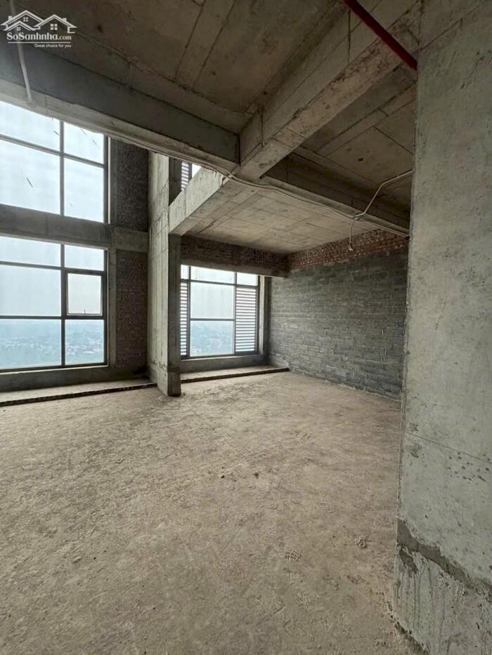 Hình ảnh BÁN PENHOUSE VCI MOUTAIN VIEW DIỆN TÍCH 186 M2 HƯỚNG ĐÔNG NAM MÁT MẺ 0