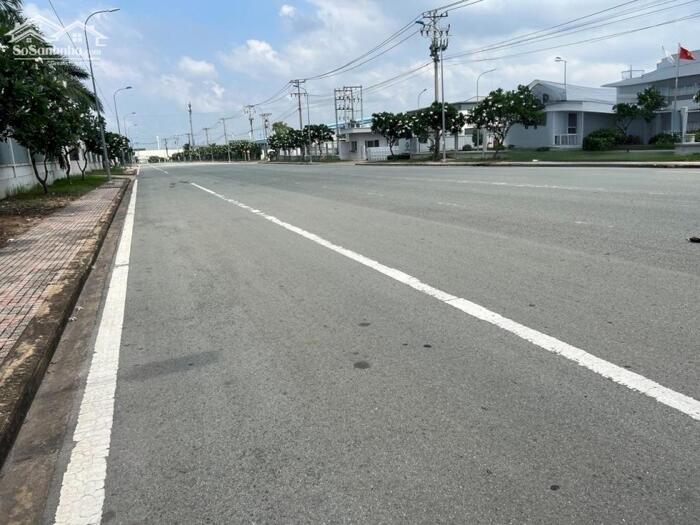 Hình ảnh Cho thuê nhà xưởng 18.000m2 mới 100% giá chỉ 4,7 usd/m2. KCN Trảng Bom-Đồng Nai 4