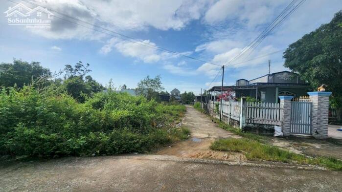 Hình ảnh bán đất 7x40 full thổ cư, 2 mặt tiền Phan Chu Trinh, Tân Phước, LaGi. Gần Biển Cam Bình 1